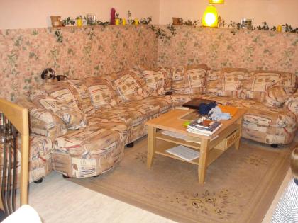 Schönes großes Ecksofa zu verkaufen