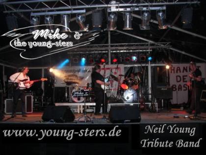 Wer hilft uns beim Bandbooking und Vertrieb