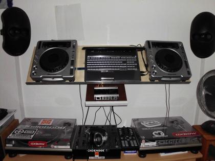 Traktor Scratch Pro Kontrol X1 2x Ortofon Digitrack