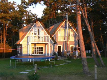 Exklusives Ostsee-Anwesen Strand Gut mit Sauna Kamin und WLAN nur 25m vom Osts