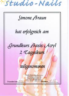 S-Nails stellt sich vor.
