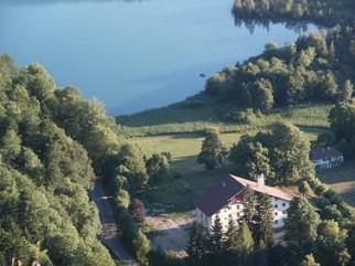 Sehr schoene Einzimmer Eigentumswohnung 1 Doppelschlafzimmer am Lac Bonlieu