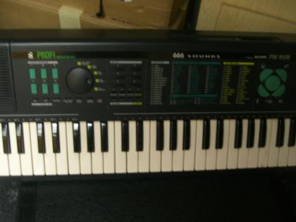 Keyboard von Bontempi