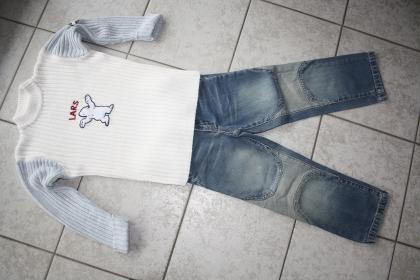 Wunderschöner Pullover mit Jeans Gr. 116