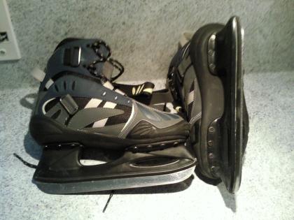 Schlittschuhe Jungen Gr. 35