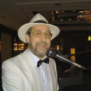Alleinunterhalter Musiker Keyboarder Sänger DJ Berlin