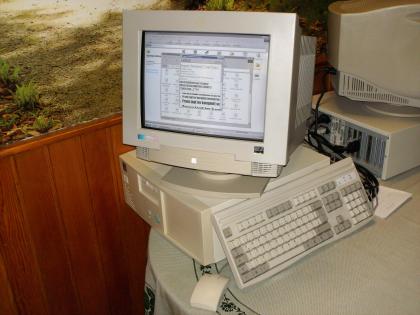PC Komplett - System f. Einsteiger Schüler.