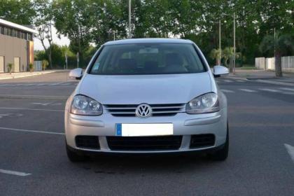 Zu verkaufen ein Golf 5 TDI 140 PS 6