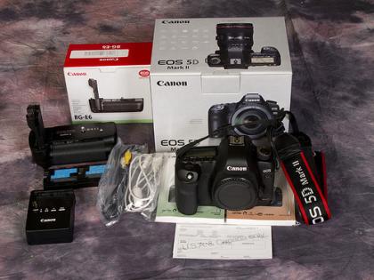 Canon EOS 5D Mark II zum Verkauf Nur Gehäuse