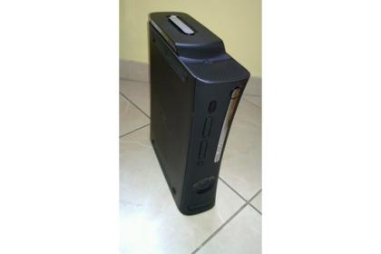 XBOX 360 250GB 2 Spiele für 190Euro