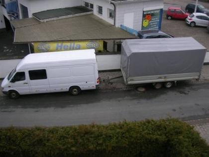 Umzug Möbeltransporte Kleintransporte Bundes- und Europaweit Kurier