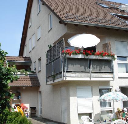 Gut geschnittene 3 1/2 Zimmer-Wohnung in Sachsenheim zum 01. 04. zu vermieten