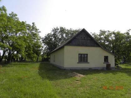 In Ungarn ein Bauernhaus ist zu verkaufen 13Ha Land