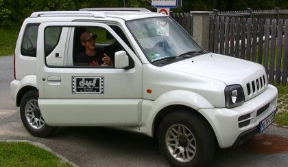 SUZUKI JIMNY Black and Withe Top Angebot