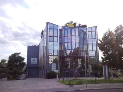 Suche ca. 100 m Bürofläche in Berlin Neukölln zur Miete