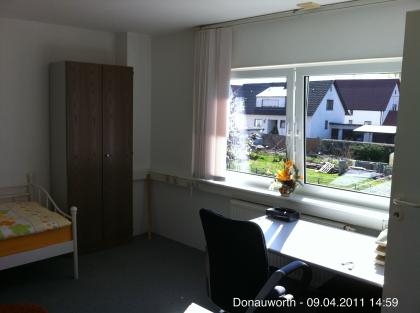 Möb. Zimmer mit Dusche/WC Küchenmitbenutzung WLan