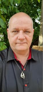 Geschäftsmann sucht Thai oder Trans für Beziehung