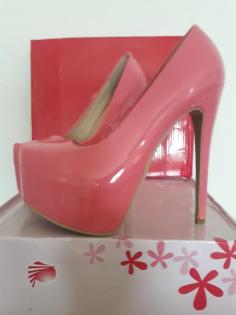 Verschenke Highheels Pink Gr39