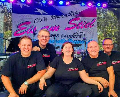 Gitarrist für 50er/60er Jahre Rock n Rollband gesucht