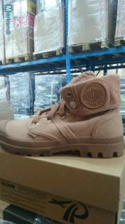 Original Diesel Converse Timberland Tommy Hilfinger ca. 3200 Accessoires GRA