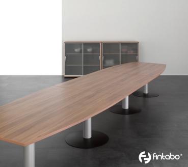Konferenztisch mit 6 Meter Länge