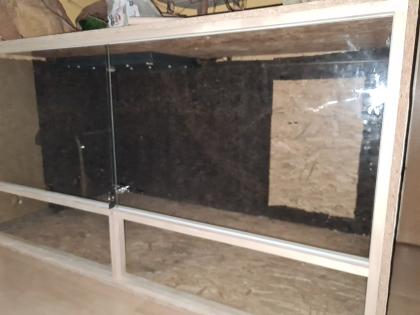 Terrarium 150x80x80 Verkauf Top Zustand