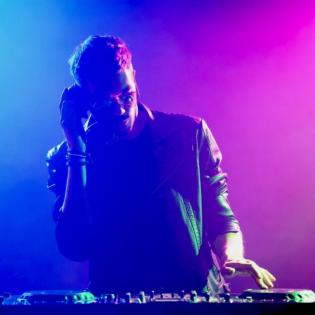ALBANISCHE Live Bands Djs für Hochzeiten und viele weitere Sprachen
