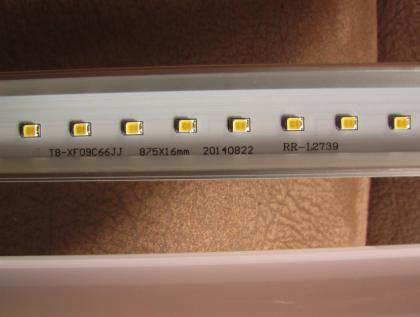 LED Röhren Licht mit 66 LEDs 90cm NEU