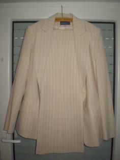 Hosenanzug - Farbe beige - Gr. 36