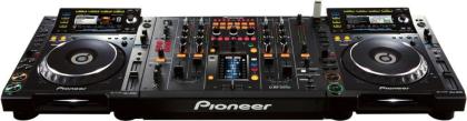2x Pioneer CDJ 2022 DJM 2022