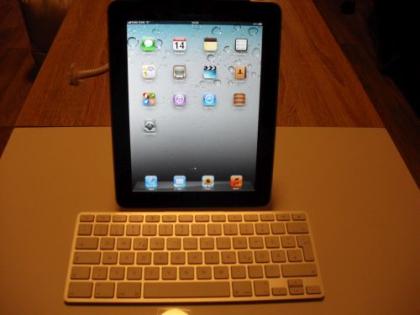 Ipad 1 WI-FI 3G. 64 GB wie neu plus gratis Tastatur u. Tasche