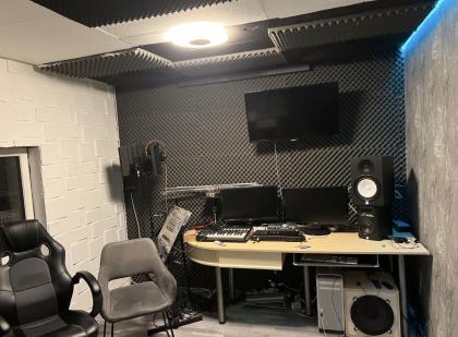 Tonstudio mit komplettem Zubehör Apollo Mac.