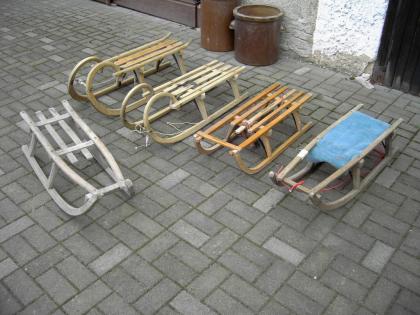 Rodelschlitten 5 Stück guter Zustand auch einzeln