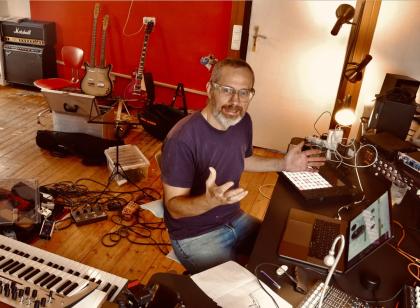 Gitarrenunterricht -MAKE YOUR OWN MUSIC- auch online lessons