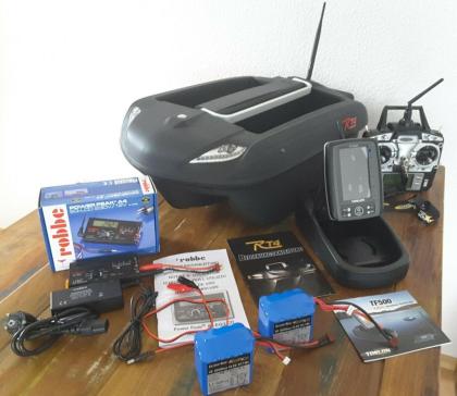 Carplounge Tackle Futterboot RT4 Schwarz Matt Echolot