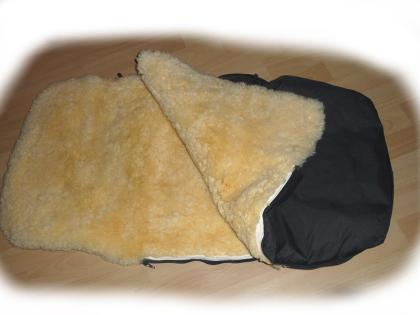 HARTAN Lammfell-Fußsack wie neu - Neupreis ca. 170 Euro - fast nicht benützt
