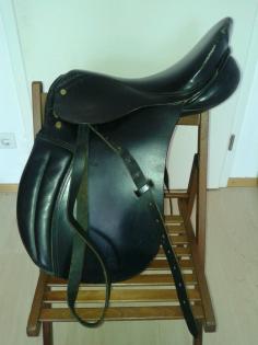Waldhausen Vielseitigkeitssattel Schwarz Leder