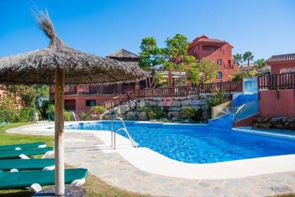 Aus Bankbestand neue Luxus-Apartments ueber 3 Etagen mit Meerblick bei Estepona