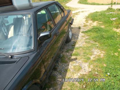 Bmw520 plin registrovan sve orginal od bmv god 1987 jako ocuvan garaziran