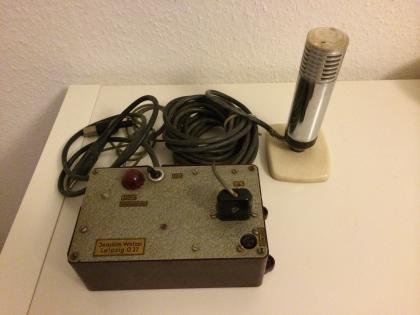 ALTES ANTIKES RÖHREN MIKROFON-MICRO JOACHIM WETZEL Netzteil