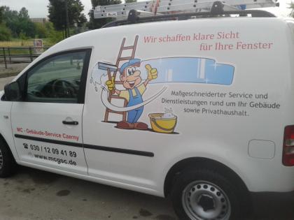 Fensterputzer / 030 12094189 / Fensterreinigung