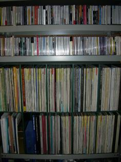 Vinyl-Schallplatten und CDs
