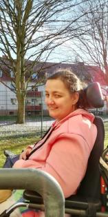 Sehr einig sehr dringend ein zu Hause gesucht