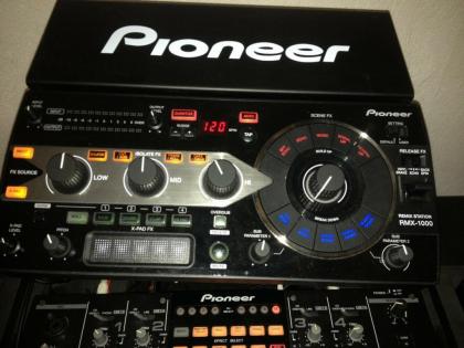 Pinoneer DJ Set