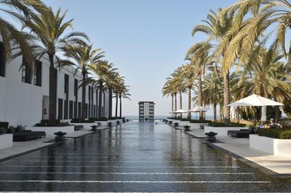 Oman is calling - Your 4x43 luxury Adventure