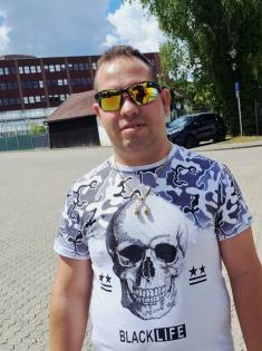 Frau für Beziehung gesucht