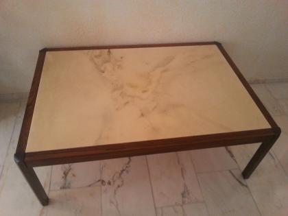 Edler Couchtisch in Rio Palisander Platte Marmor