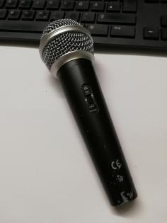 Drei the t. bone MB 85 Dynamisches Mikrofone