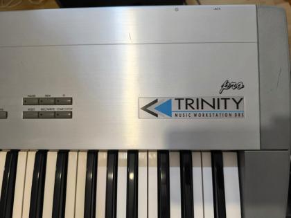 Korg Trinity Pro 76 Tasten zu verkaufen