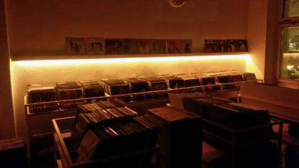Ankauf von Büchern und Schallplatten